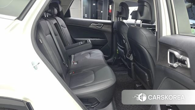 Kia Sportage 5th Generation 2023 Белый из Кореи, фото 3
