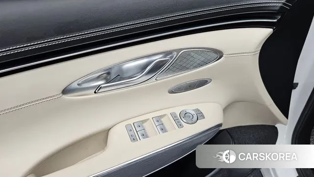 Genesis GV70 2022 Белый из Кореи, фото 3