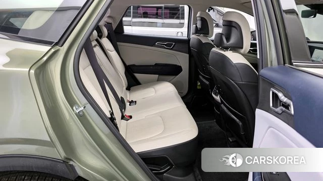 Kia Sportage 5th Generation Hybrid 2023 Зеленый из Кореи, фото 3