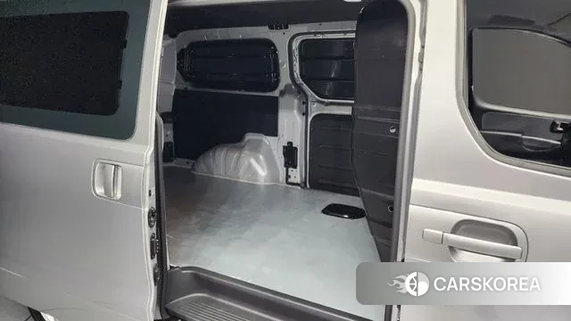 Hyundai The New Grand Starex 2018 Серебряный из Кореи, фото 3