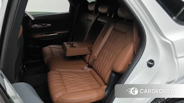 Genesis GV70 2023 Белый из Кореи, фото 3