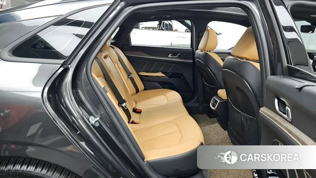 Kia K5 3rd generation 2023 Серый из Кореи, фото 3