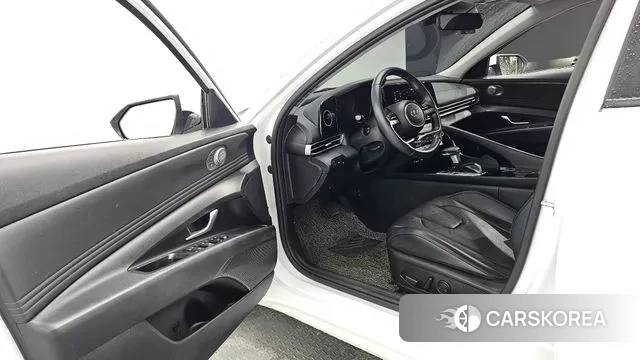 Hyundai Avante (CN7) 2022 Белый из Кореи, фото 3