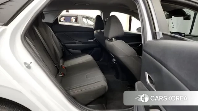 Hyundai Avante Hybrid (CN7) 2021 Белый из Кореи, фото 3