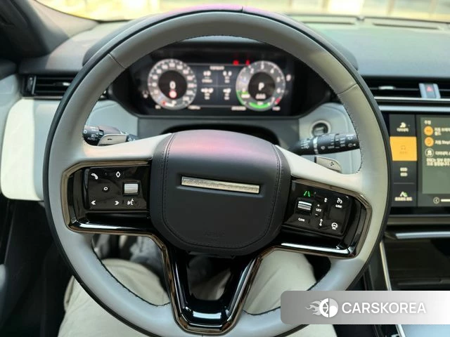 Land Rover Range Rover Velar 2024 Черный из Кореи, фото 3