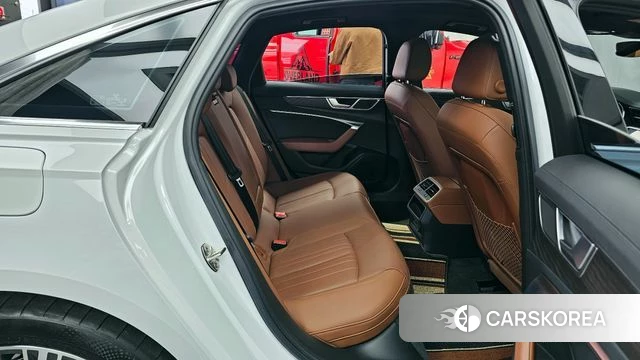 Audi A6 (C8) 2023 Белый из Кореи, фото 3
