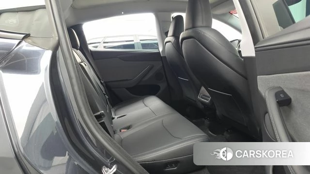 Tesla Model Y 2025 Серый из Кореи, фото 3