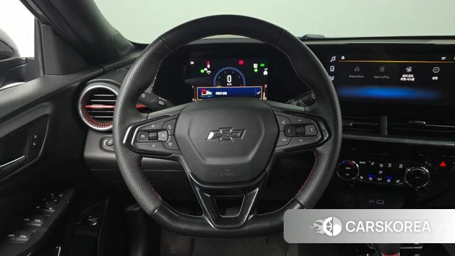 Chevrolet (GM Daewoo) Trax Crossover 2024 Черный из Кореи, фото 3