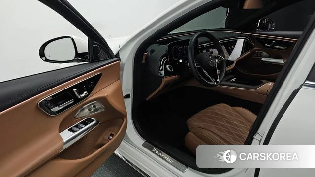 Mercedes-Benz E-Class W214 2024 Белый из Кореи, фото 3