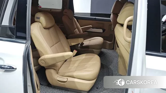 Kia The New Carnival 2019 Белый из Кореи, фото 3