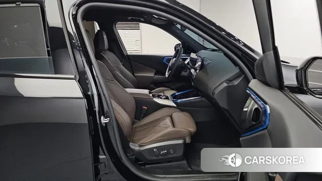 BMW X3 (G45) 2024 Черный из Кореи, фото 3