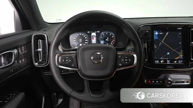 Volvo XC40 2020 Белый из Кореи, фото 3