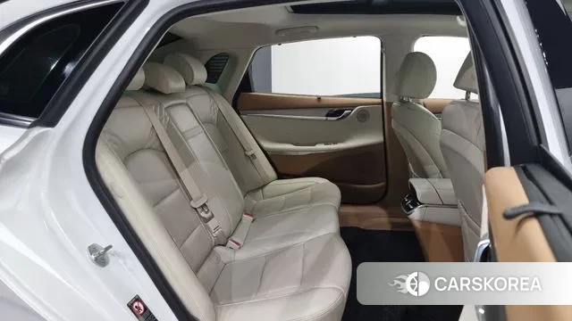 Hyundai The New Grandeur IG Hybrid 2021 Белый из Кореи, фото 3