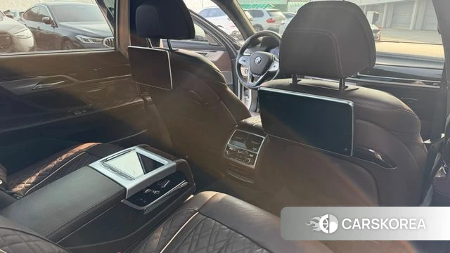 BMW 7 Series (G11) 2022 Белый из Кореи, фото 3