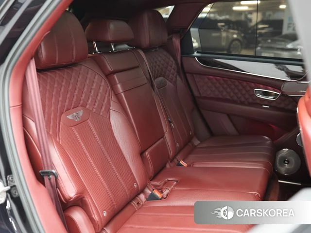 Bentley Bentayga 2022 Черный из Кореи, фото 3