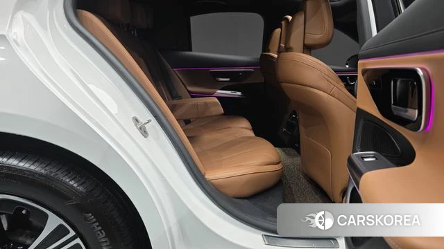 Mercedes-Benz E-Class W214 2024 Белый из Кореи, фото 3