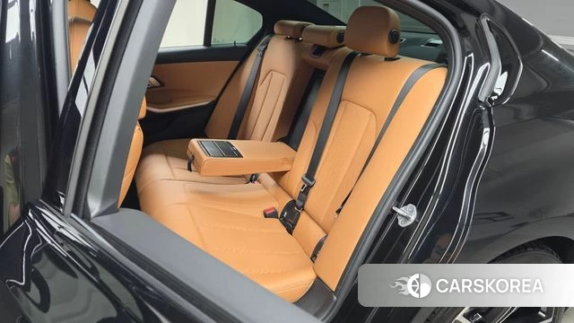 BMW 3 Series (G20) 2025 Черный из Кореи, фото 3