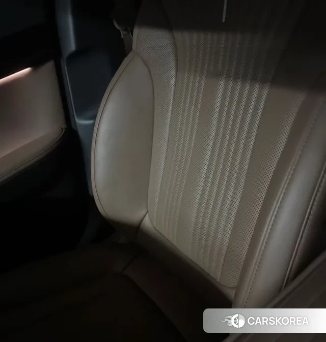 Hyundai Grandeur Hybrid (GN7) 2023 Белый из Кореи, фото 3