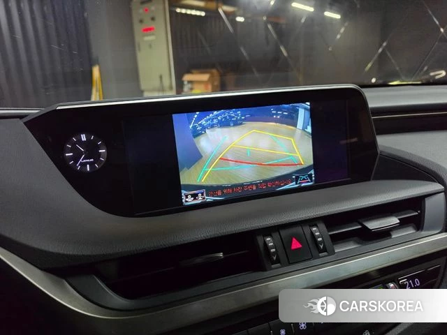 Lexus ES300h 7th generation 2020 Черный из Кореи, фото 3