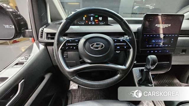 Hyundai Staria 2023 Черный из Кореи, фото 3