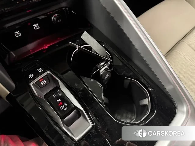 Audi Q5 (80A) 2025 Черный из Кореи, фото 3