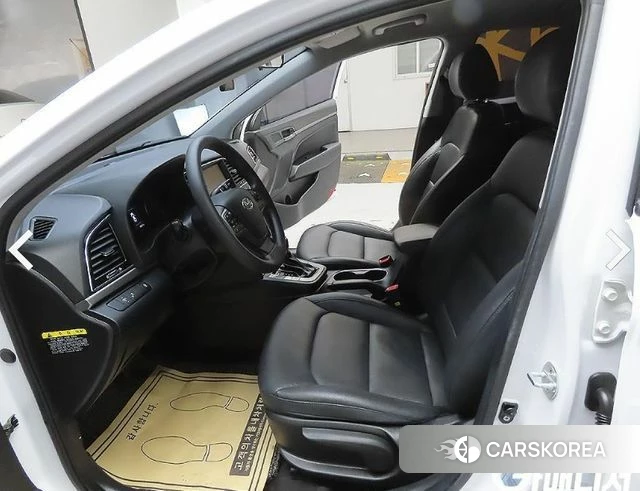 Hyundai Avante AD 2018 Белый из Кореи, фото 3
