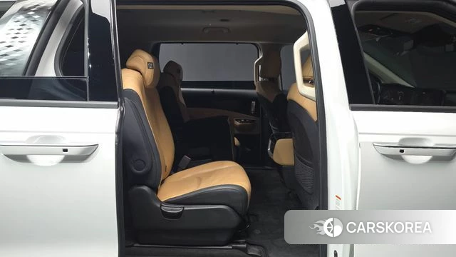 Kia Carnival 4th generation 2023 Белый из Кореи, фото 3