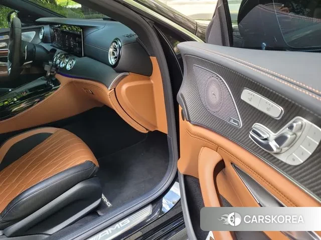 Mercedes-Benz AMG GT 2021 Черный из Кореи, фото 3