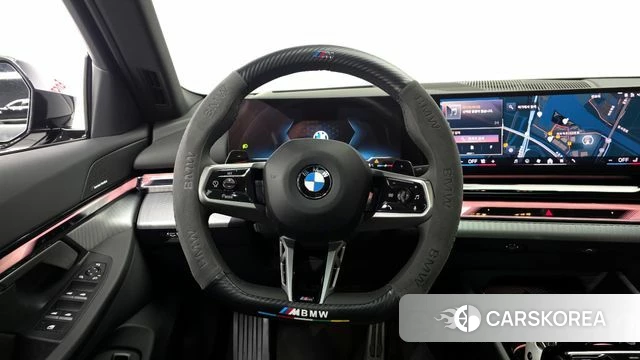 BMW 5 Series (G60) 2024 Черный из Кореи, фото 3