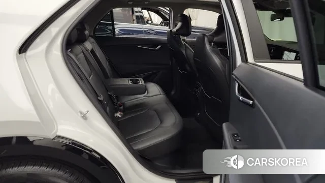 Kia Di Ol Nu Niro 2023 Белый из Кореи, фото 3