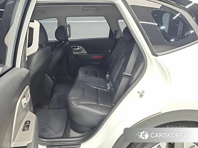 Kia Niro Plus 2022 Белый из Кореи, фото 3