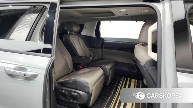 Kia The New Carnival 4th Generation 2024 Серебристо-серый из Кореи, фото 3