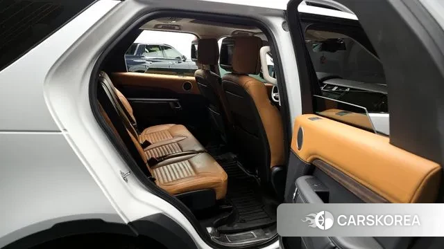 Land Rover Discovery 5 2020 Белый из Кореи, фото 3