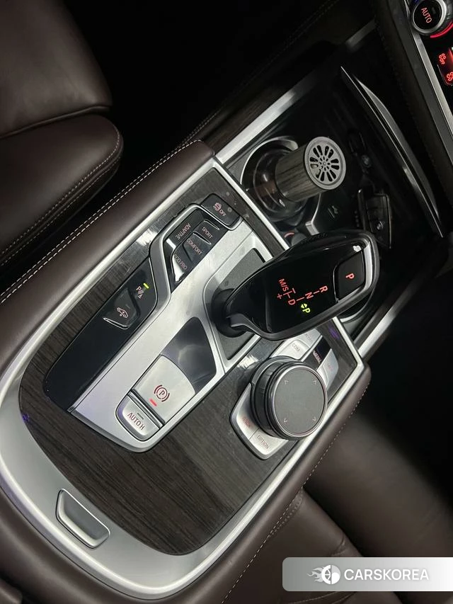 BMW 7 series 2021 Черный из Китая, фото 3