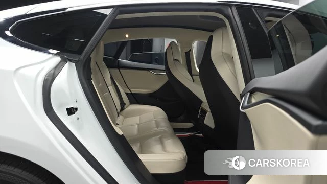 Tesla Model S 2019 Белый из Кореи, фото 3