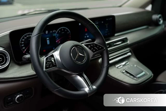 Mercedes-Benz V-class 2024 Черный из Китая, фото 3