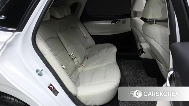 Hyundai The New Grandeur IG Hybrid 2022 Белый из Кореи, фото 3