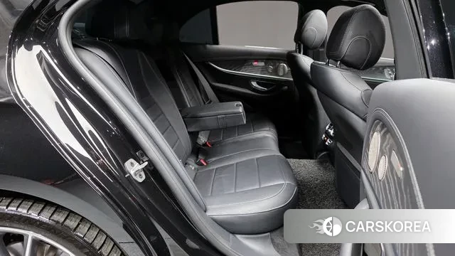 Mercedes-Benz E-Class W213 2022 Черный из Кореи, фото 3