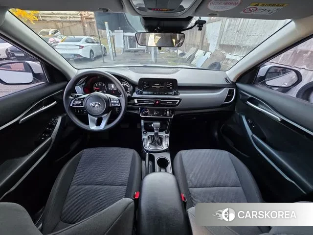 Kia Seltos 2021 Белый из Кореи, фото 3