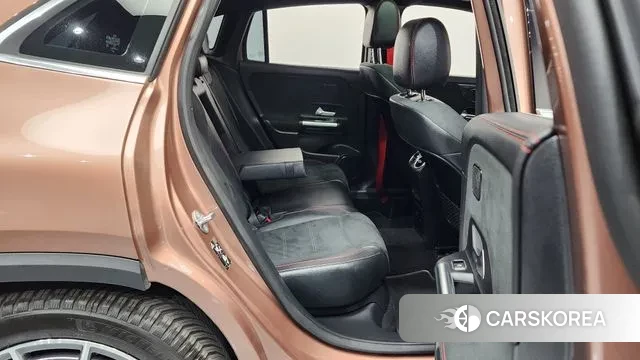 Mercedes-Benz GLA - Class H247 2022 Золотой из Кореи, фото 3