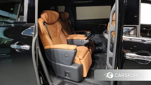 Toyota Alphard 4th Generation 2025 Черный из Кореи, фото 3