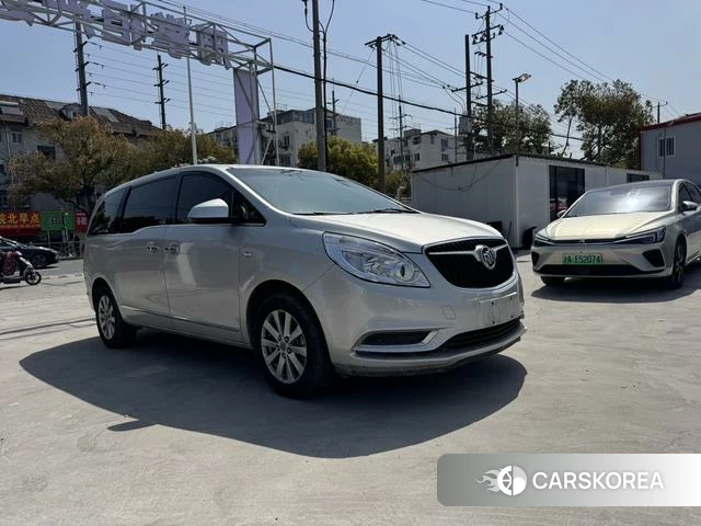 Buick GL8 2019 Серебристо-серый из Китая, фото 3