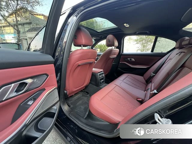 BMW 3 series 2024 Черный из Китая, фото 3