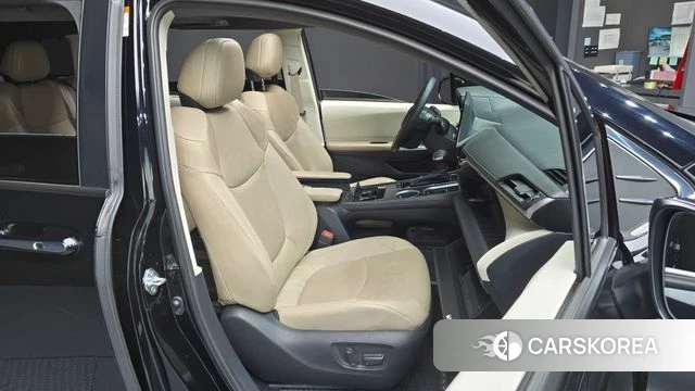 Toyota Sienna 4th Generation 2022 Черный из Кореи, фото 3