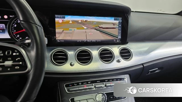 Mercedes-Benz E-Class W213 2019 Белый из Кореи, фото 3