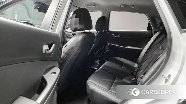 Hyundai Kona 2018 Белый из Кореи, фото 3