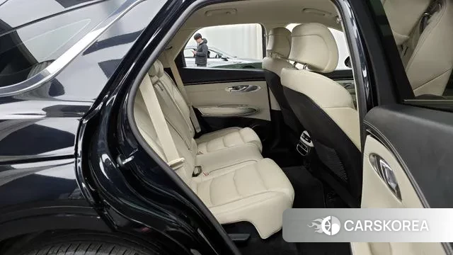 Genesis GV70 2021 Черный из Кореи, фото 3