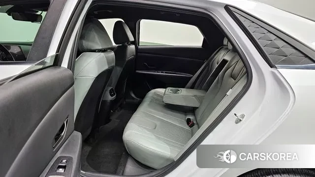 Hyundai The New Avante (CN7) 2024 Белый из Кореи, фото 3