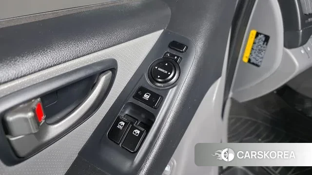 Hyundai The New Grand Starex 2018 Серебристо-серый из Кореи, фото 3