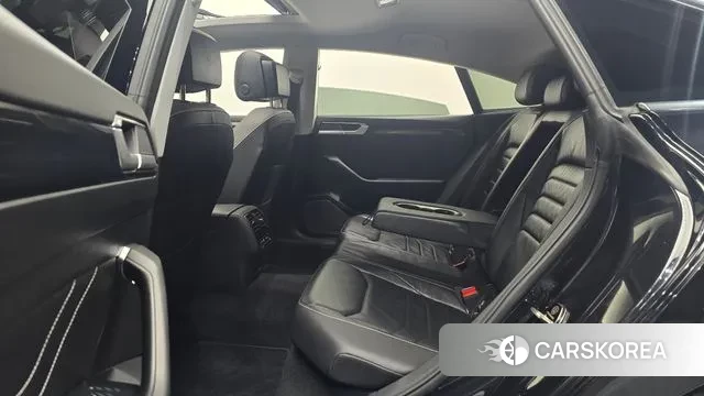 Volkswagen Arteon 2023 Черный из Кореи, фото 3